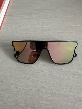 Mirror Lens Shield Sunglasses in Rose Gold/Yellow